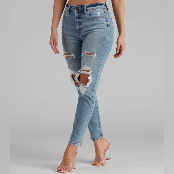 High Waisted Distressed Mom Jeans - Picture 6 of 8